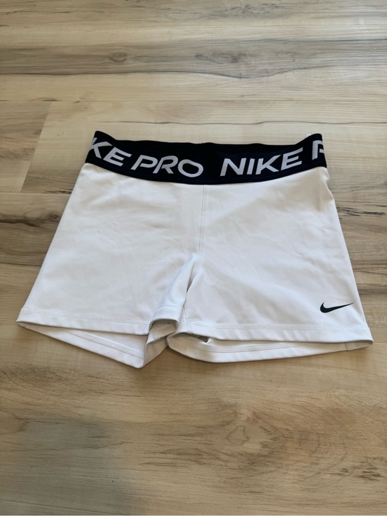 Nike Pants - Nike Pro Women’s White Performance Shorts